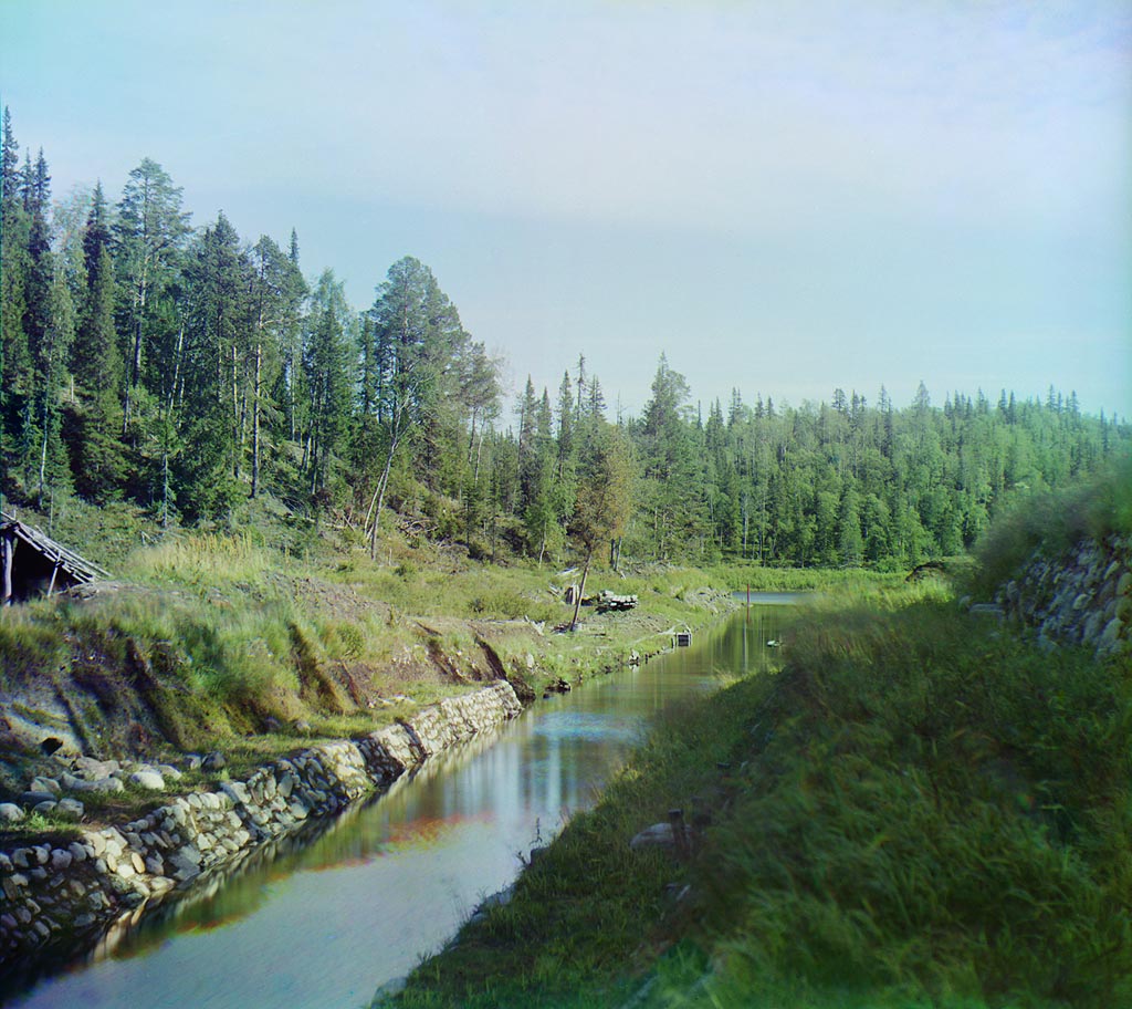 С. М. Прокудин-Горский. [Судоходный] канал в Соловецком монастыре. 1916 год