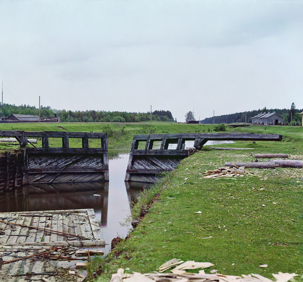 С. М. Прокудин-Горский. Тип старых шлюзовых ворот. Белозерский канал. 1909 год