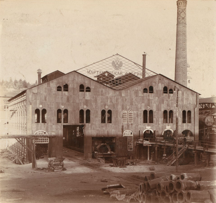С. М. Прокудин-Горский. Мартеновская фабрика на Кушвинском заводе. 1909 г. С. М. Прокудин-Горский. Мартеновская фабрика на Кушвинском заводе. 1909 г.