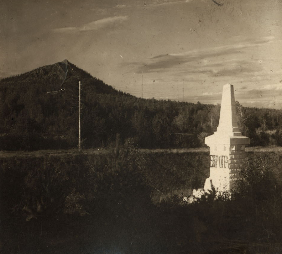 . . -.      . .  1910 